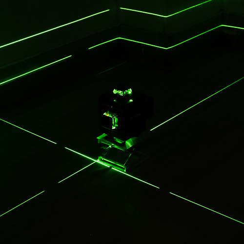 4D 16řádková plochá laserová vodováha – přesný 360° zelený laser