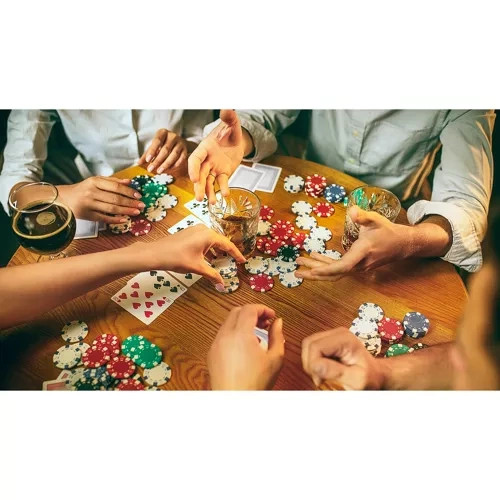 Poker - sada 300 žetonů s kufříkem