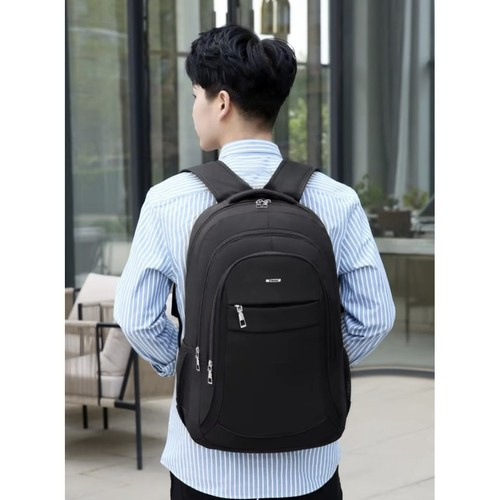 Velký černý batoh 38l