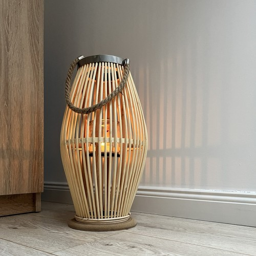 Velká bambusová lampa na na terasu