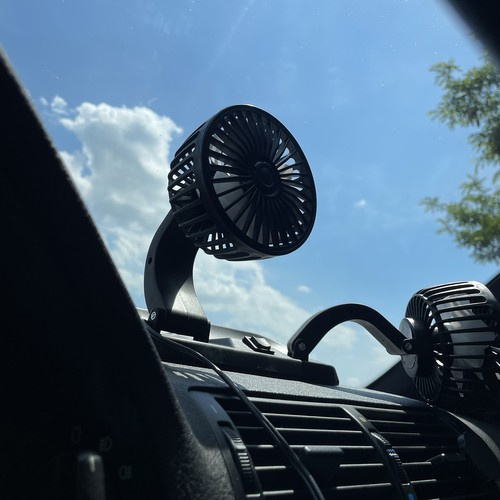 Dvojitý ventilátor do auta